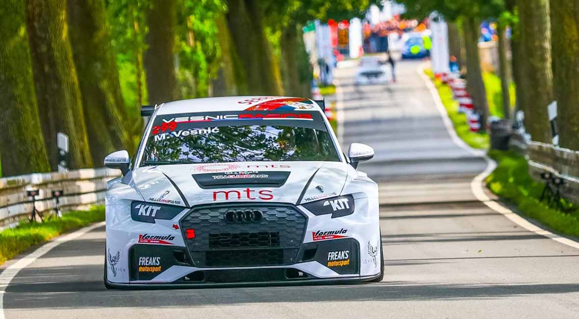 Pbednički Audi RS3 LMS