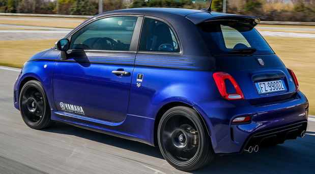 Abarth „na stazi“ sa motorima Maverika Vinjalesa i Valentina Rosija – Yamaha YZR-M1, u MotoGP trci sledeće nedelje u Misano Adriatico