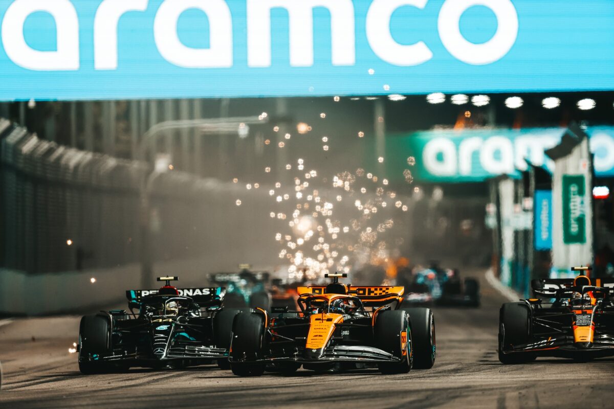 VN Singapura – trijumf Sainsa i povratak Mercedesa