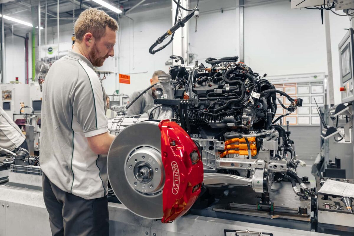 Bentley W12 odlazi u prošlost – umesto njega pristiže hibridni V8
