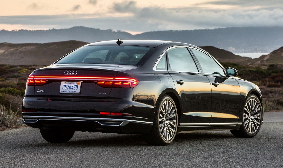 Audi A8 – da li je ikada bio na nivou S klase i serije 7?