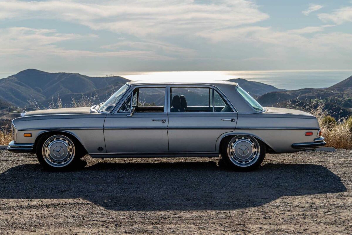 Mercedes-Benz 300SEL ponovo rođen kao  Icon Derelict s LS9 V8 motorom
