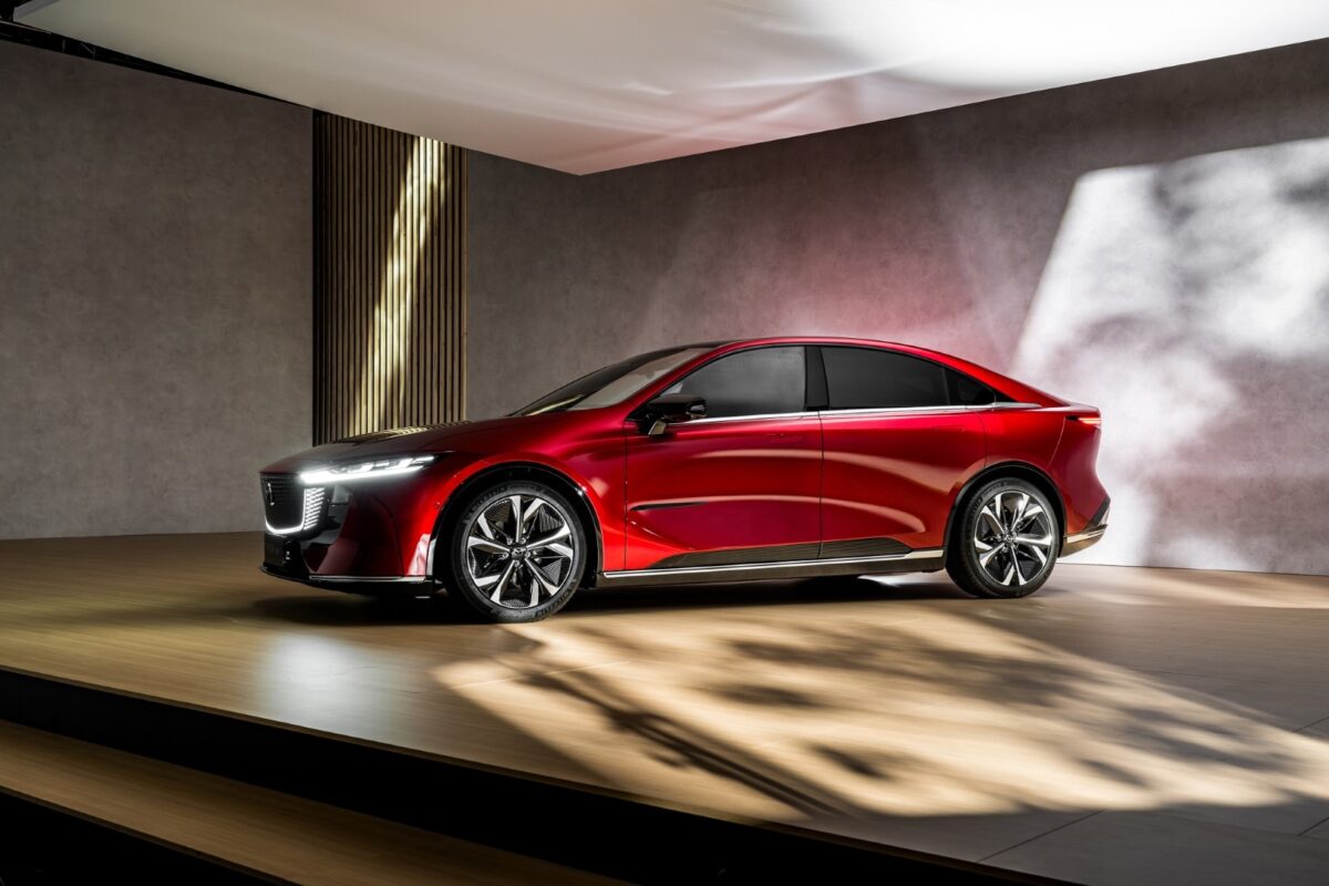 Mazda6e je pred nama i naravno oduševljava dizajnom