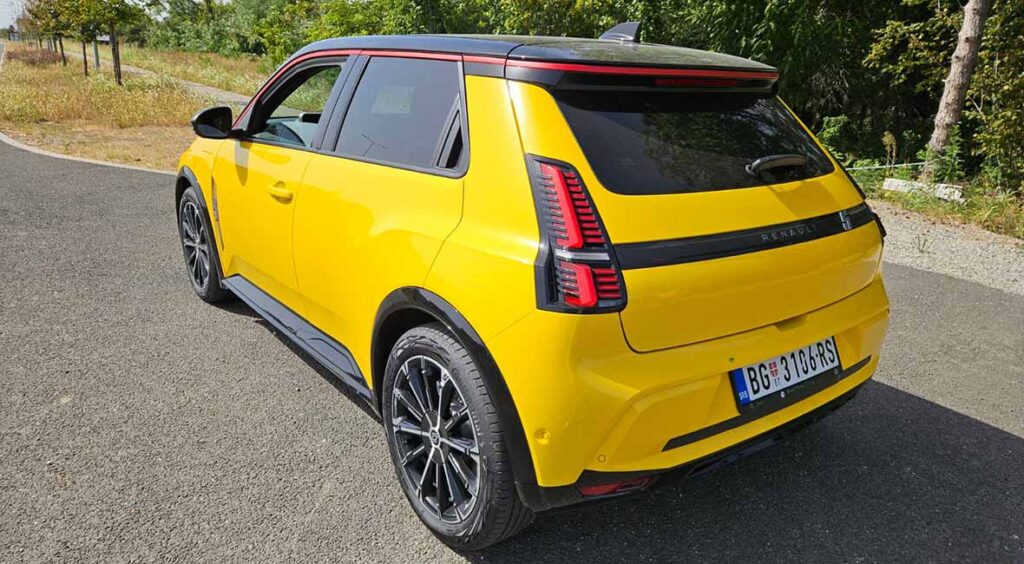 Renault 5 - savršen spoj elegancije i upotrebljivosti