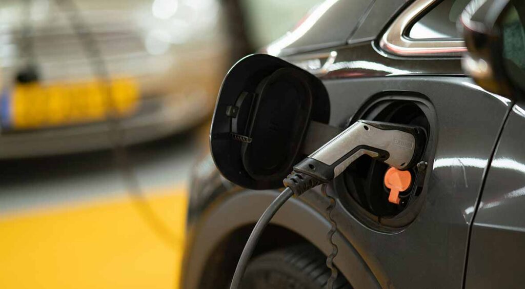 Električni automobili - nedovoljna infrastruktura za punjenje