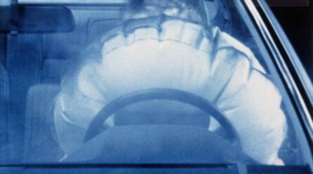 Air bag i vozač sa naočarima – da li postoji dodatna opasnost?