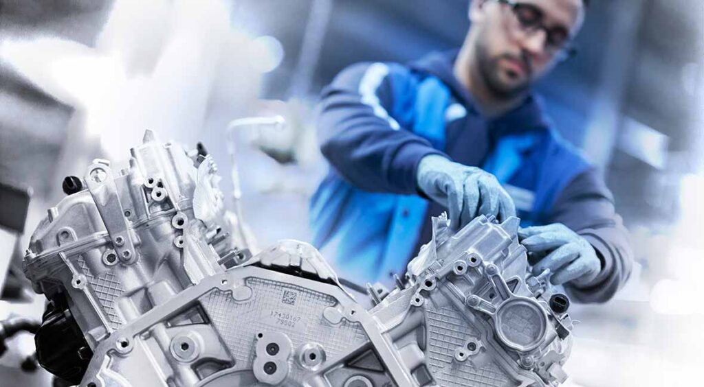 V8 motori, simbol snage