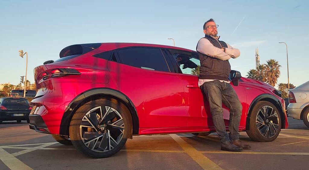 Renult Clio Vi i Miloš Urošević